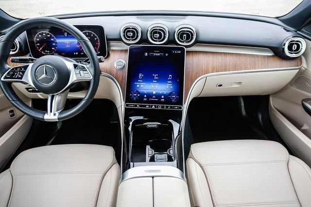Used 2022 Mercedes-Benz C 300 4MATIC Sedan image 10
