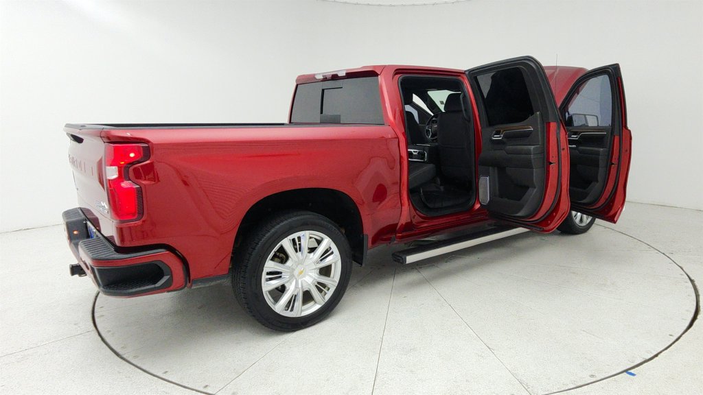 Certified 2024 Chevrolet Silverado 1500 High Country w/ High Country Premium Package AWD/4WD image 12
