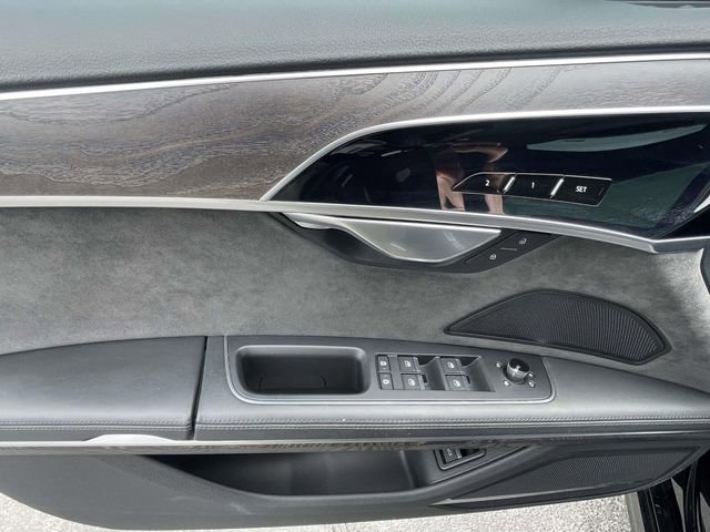 Used 2020 Audi A8 L 4.0T image 18
