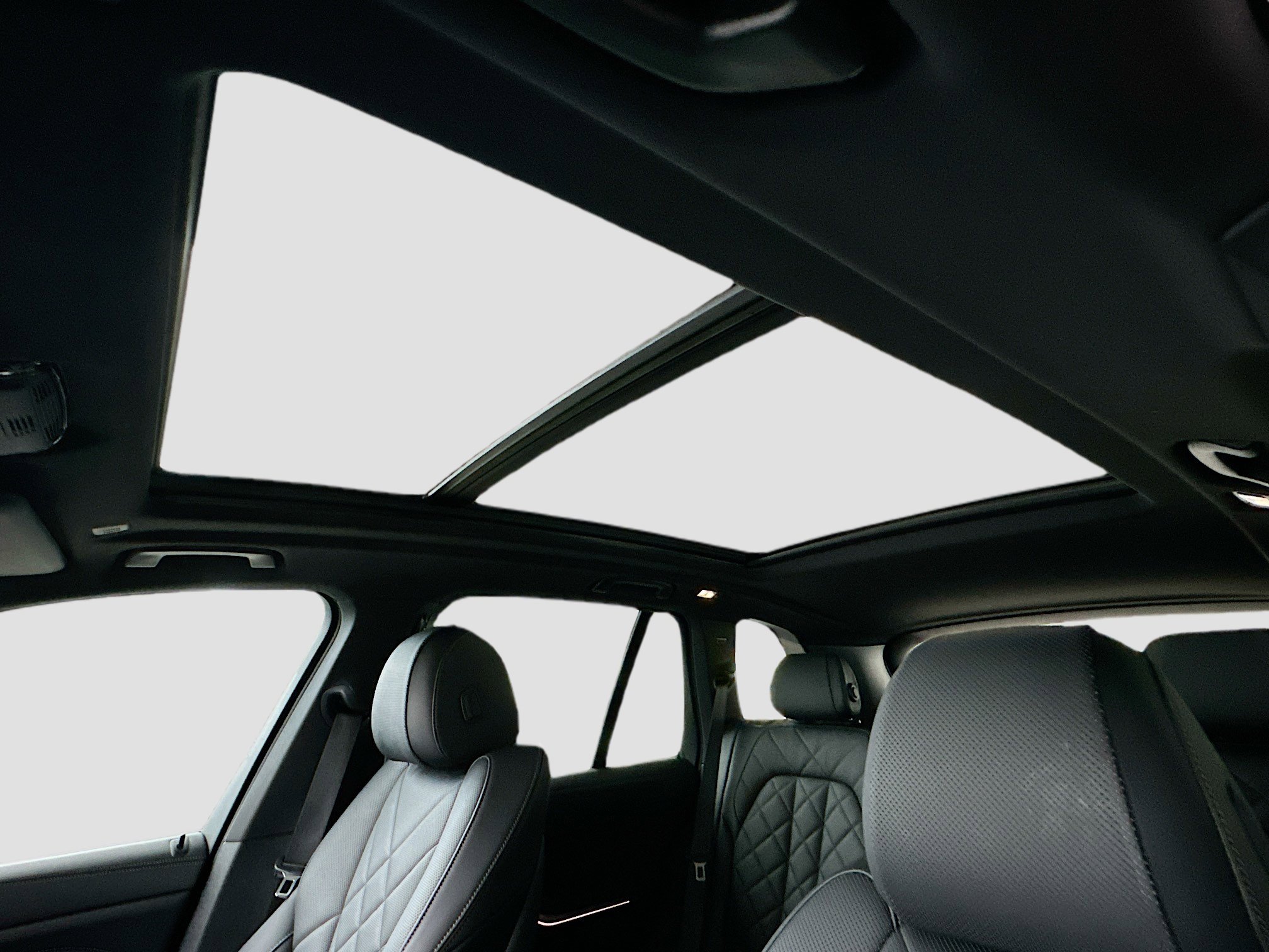 Certified 2024 BMW X5 xDrive40i w/ M Sport Package image 22