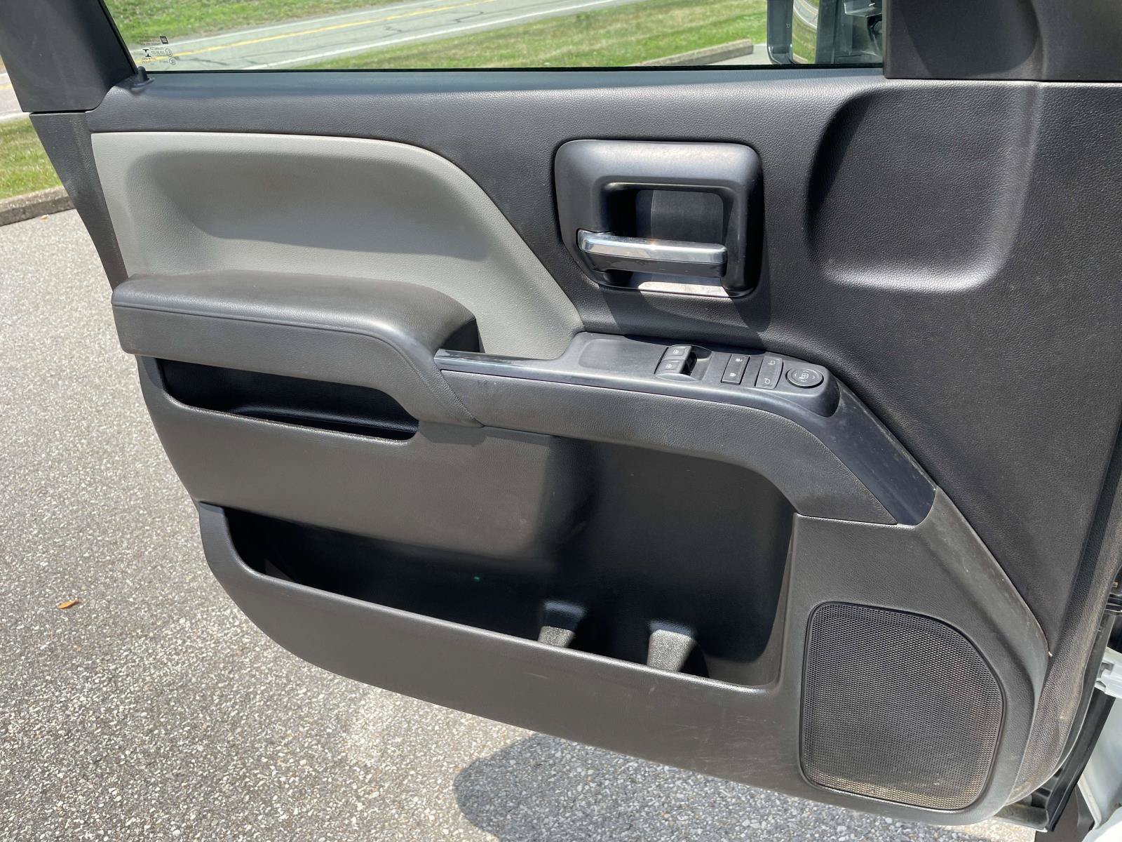Used 2018 Chevrolet Silverado 3500 W/T w/ WT Convenience Package AWD/4WD image 28