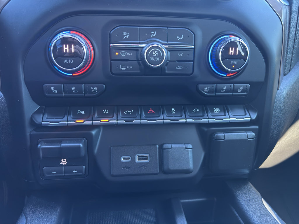 Used 2020 Chevrolet Silverado 1500 High Country image 9