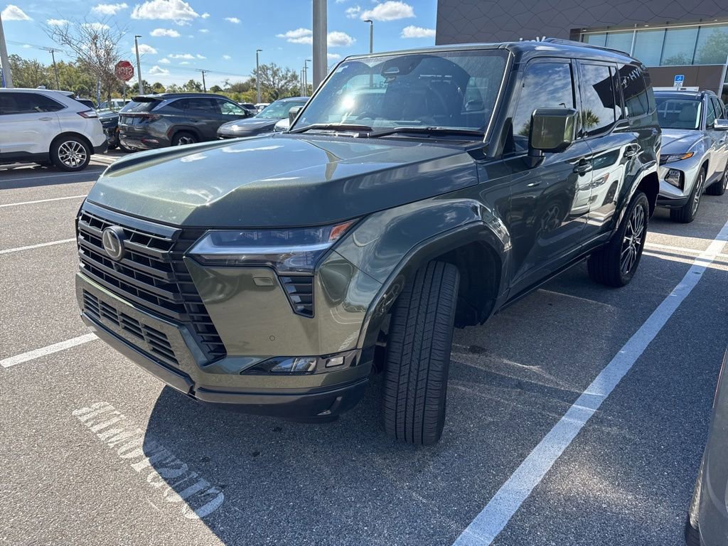 Used 2025 Lexus GX 550 image 3