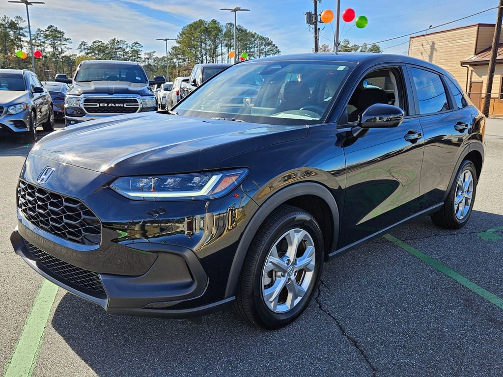 Used 2024 Honda HR-V LX image 3