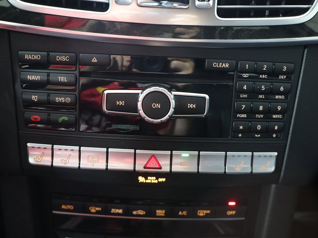 Used 2015 Mercedes-Benz E 400 4MATIC Sedan w/ Lighting Package image 48