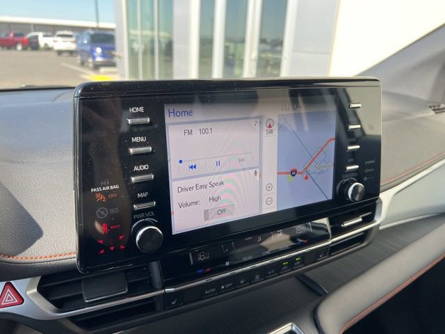 Used 2024 Toyota Sienna XSE image 14