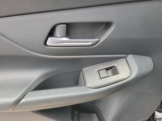 Used 2026 Nissan Sentra SR w/ Floor Mat Package FWD image 18