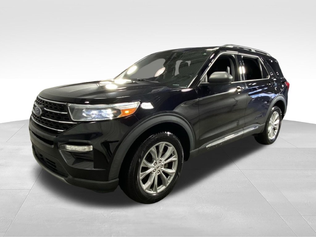 Used 2020 Ford Explorer XLT w/ Equipment Group 202A AWD/4WD image 4