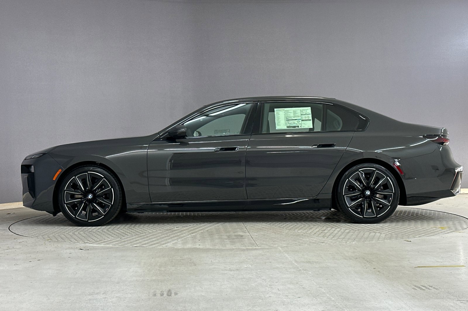 New 2026 BMW i7 eDrive50 w/ M Sport Package image 2