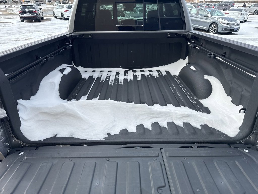 Used 2022 RAM 1500 Limited image 11