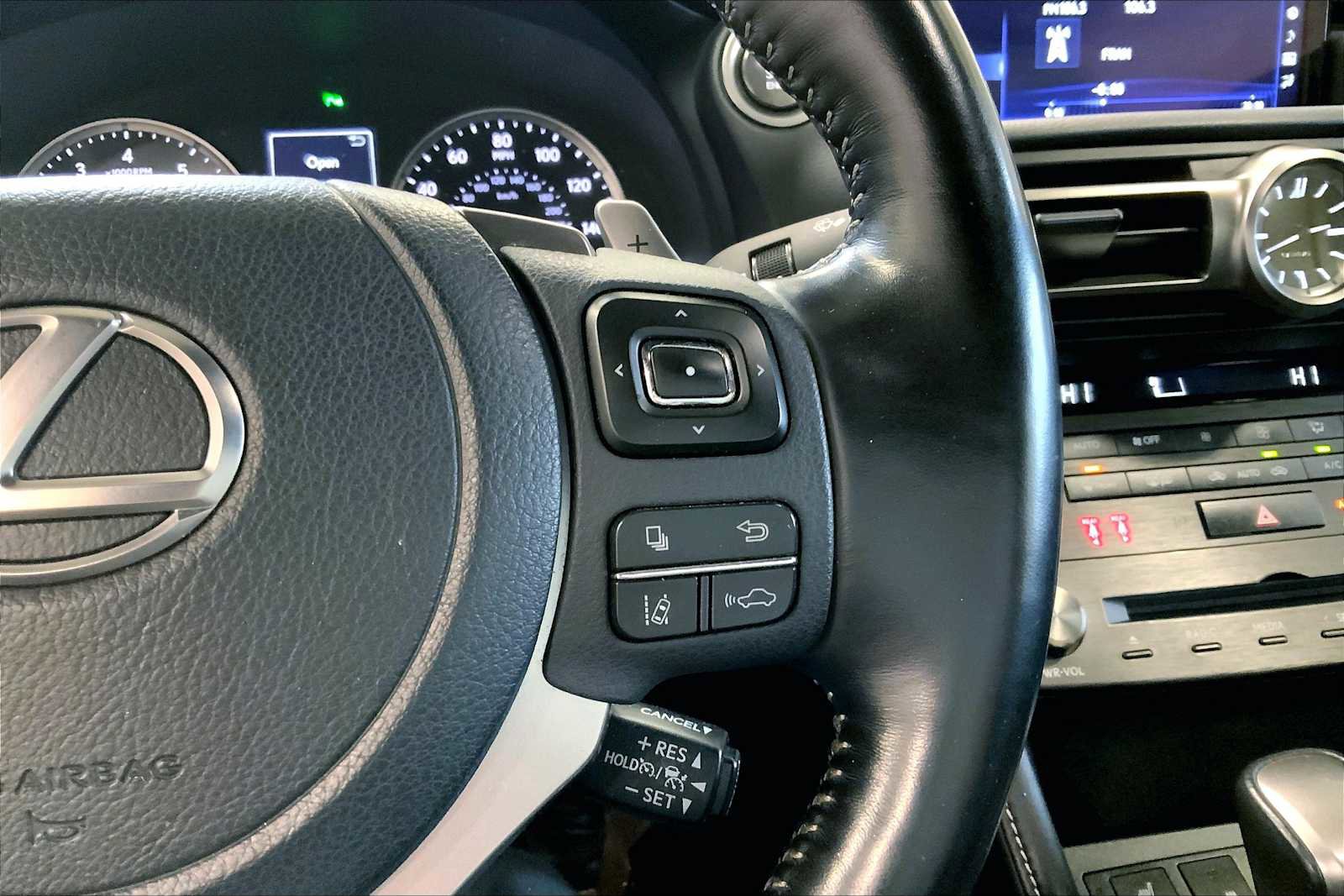 Used 2022 Lexus RC 300 w/ Navigation Package image 25