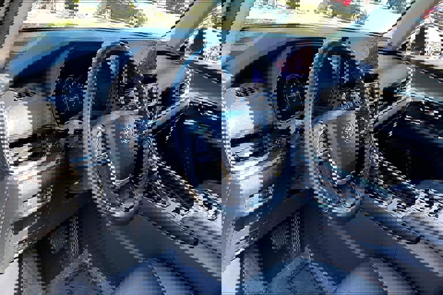 Certified 2025 Toyota Grand Highlander AWD image 17