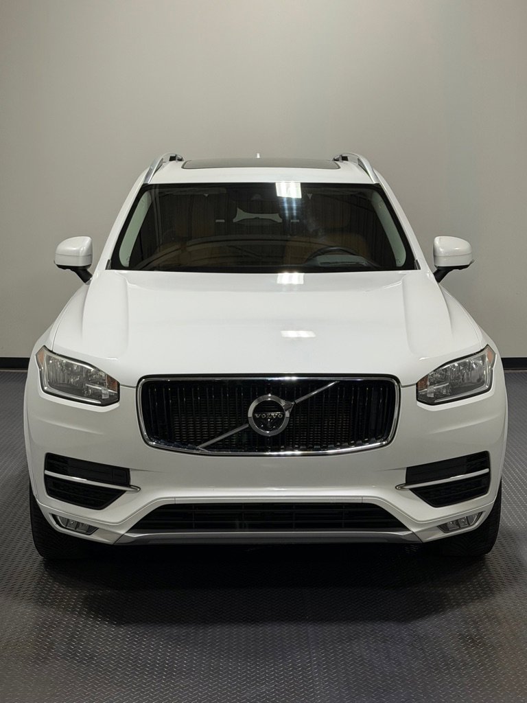 Used 2016 Volvo XC90 T6 Momentum image 3