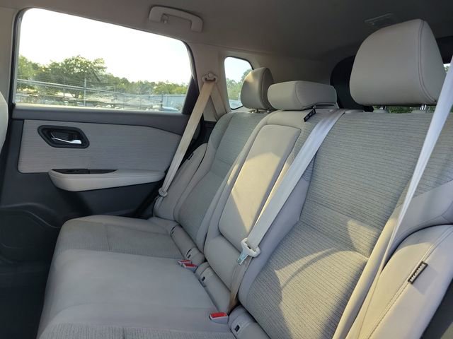 Used 2023 Nissan Rogue SV FWD image 10