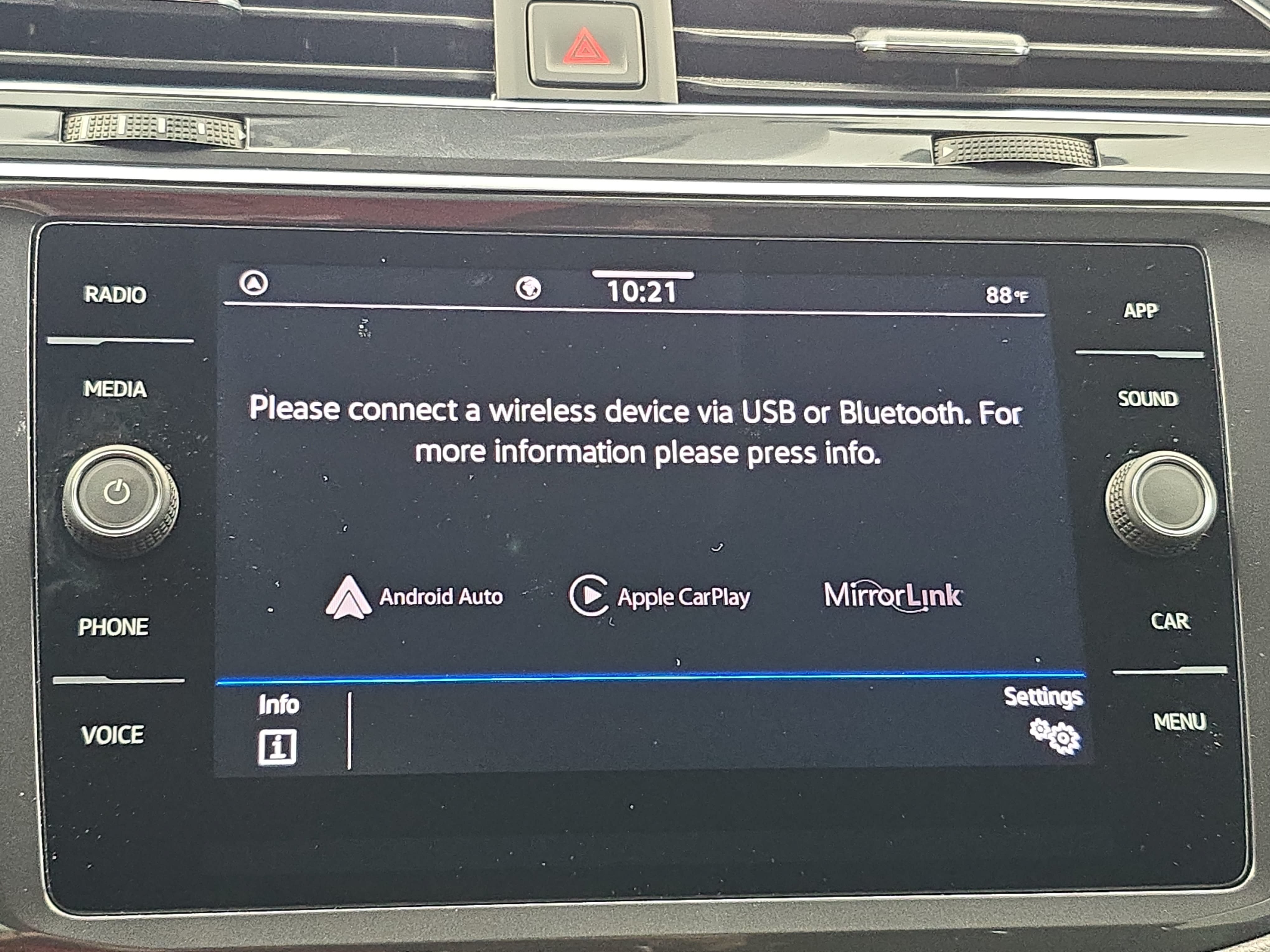 Used 2023 Volkswagen Tiguan SE FWD image 22