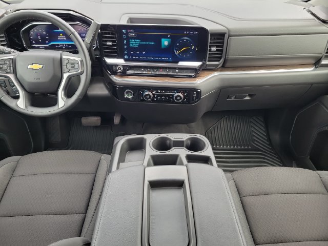 Certified 2024 Chevrolet Silverado 1500 LT AWD/4WD image 13