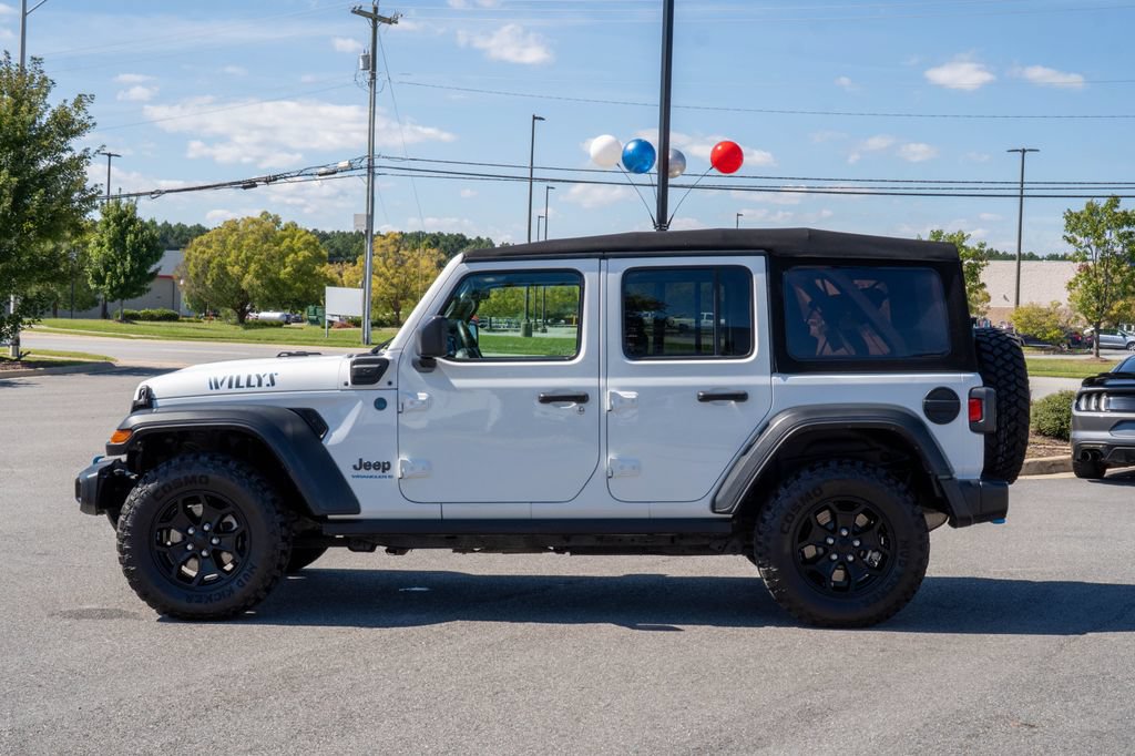 Used 2023 Jeep Wrangler Unlimited w/ Cold Weather Group AWD/4WD image 4