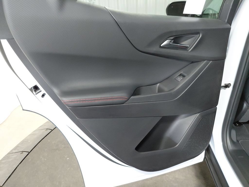 New 2027 Chevrolet Equinox RS AWD/4WD image 17