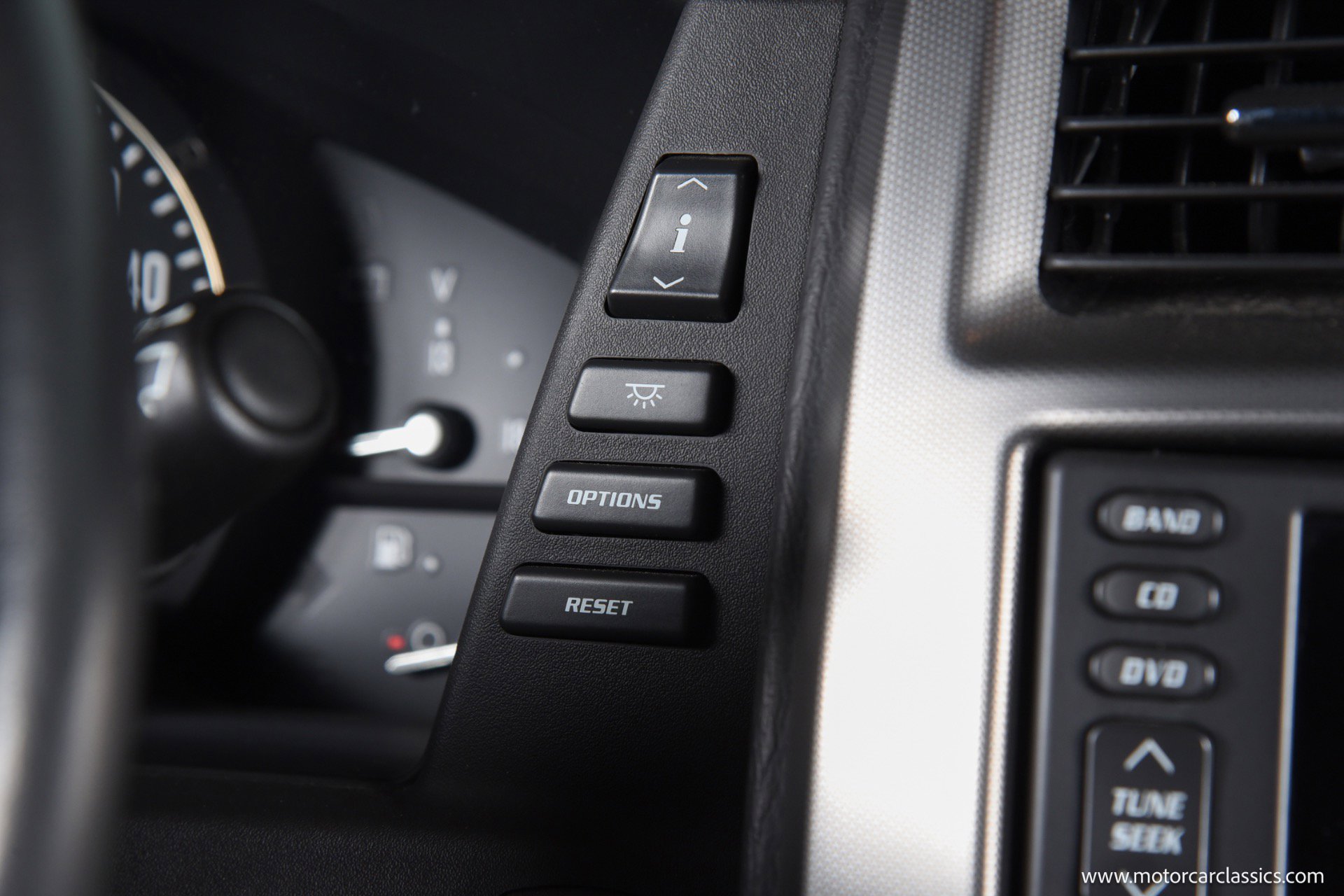 Used 2006 Cadillac XLR image 33