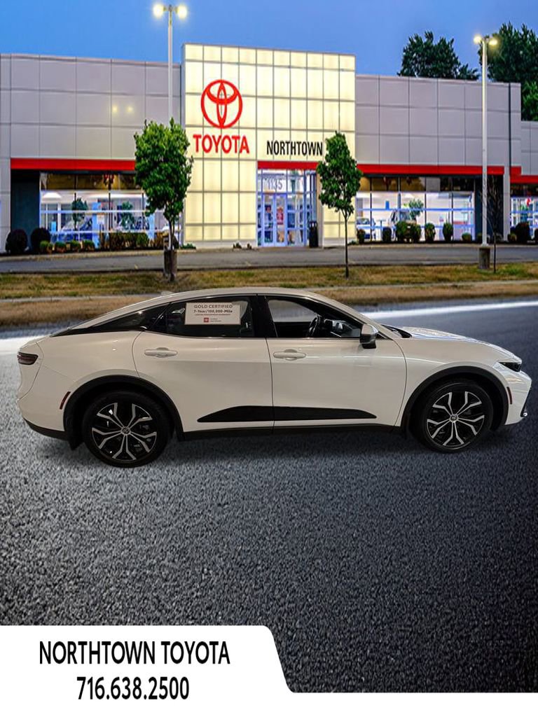 Used 2024 Toyota Crown XLE image 5