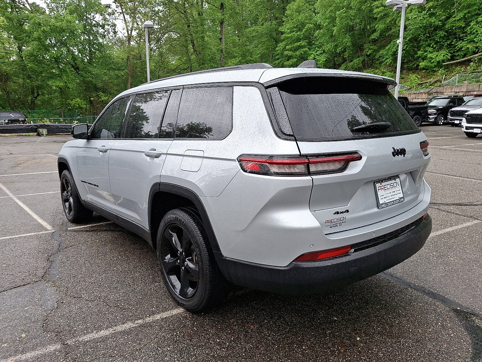 Certified 2023 Jeep Grand Cherokee L Laredo image 4