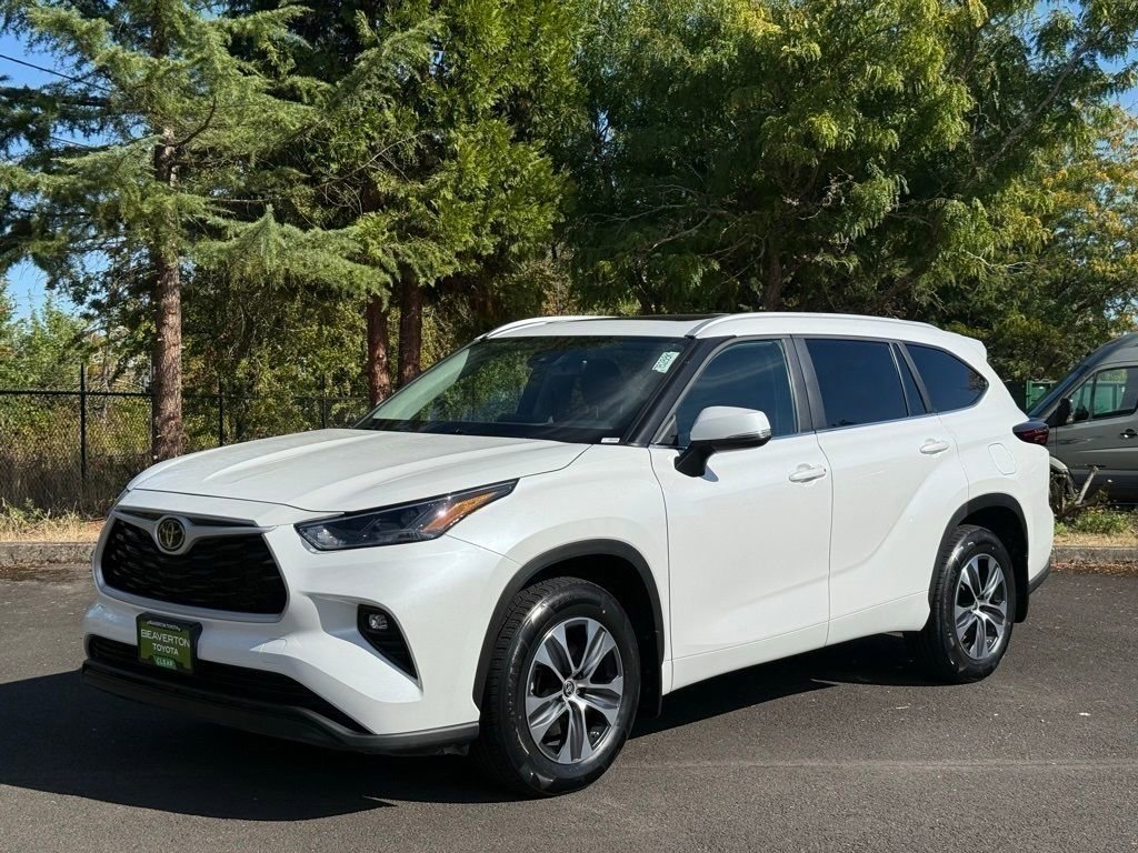 Certified 2024 Toyota Highlander XLE