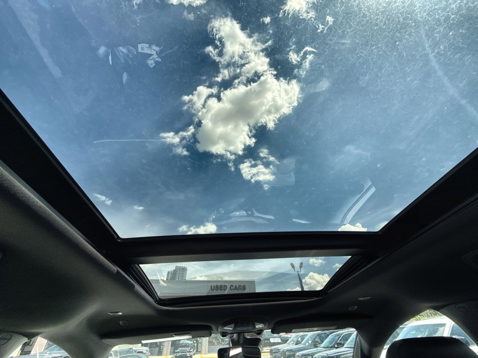 New 2026 Chrysler Pacifica Limited w/ S Appearance Package image 24