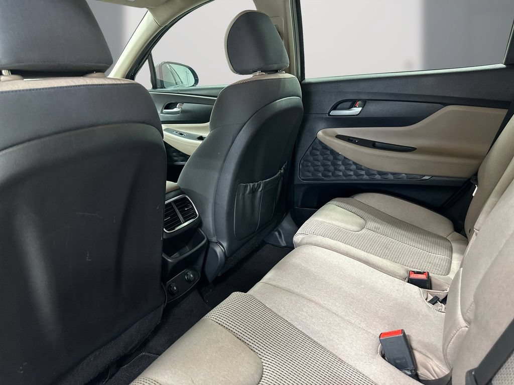Used 2019 Hyundai Santa Fe SEL FWD image 15