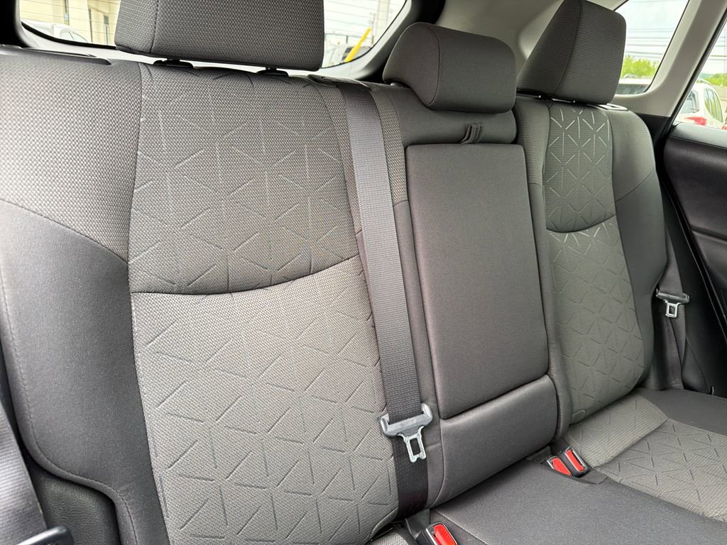 Used 2021 Toyota RAV4 XLE w/ Convenience Package AWD/4WD image 32