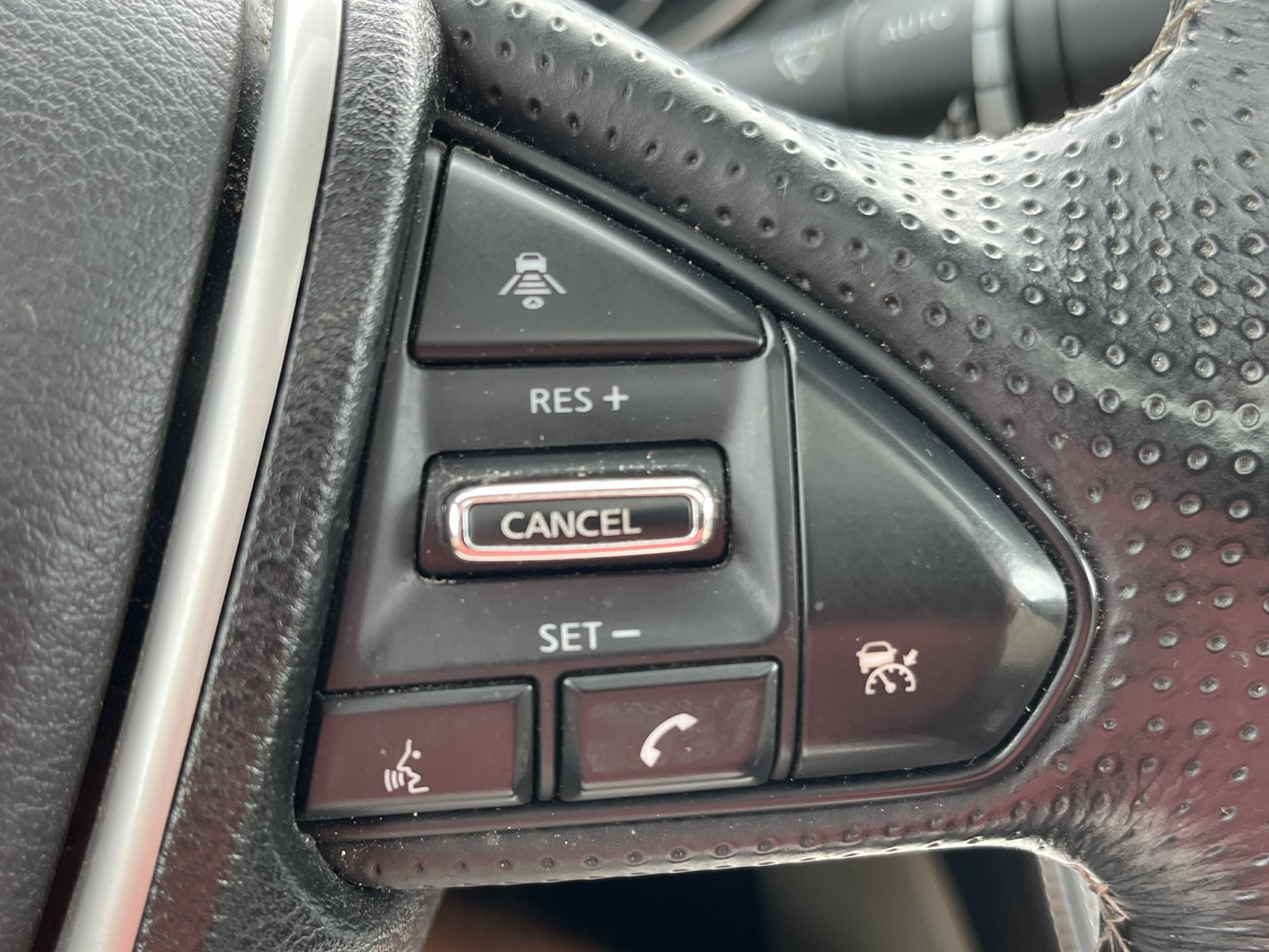 Used 2016 Nissan Maxima Platinum FWD image 35