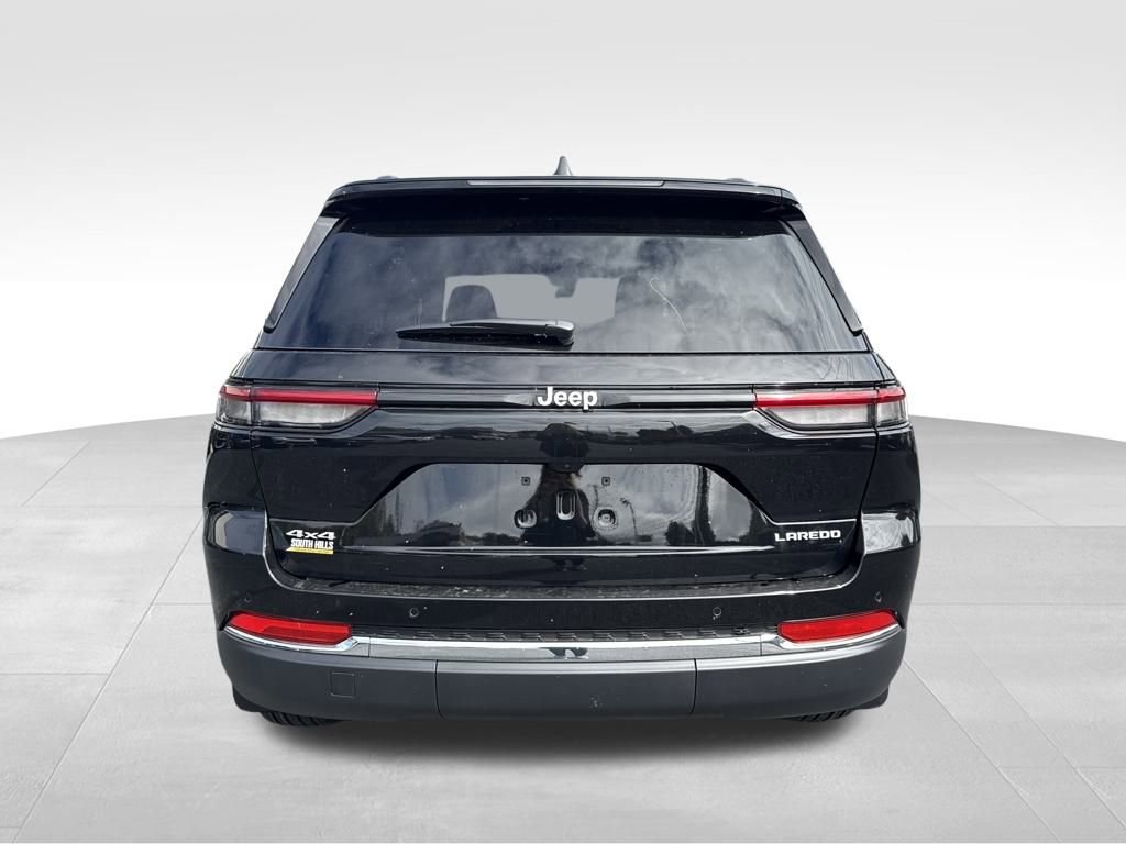 New 2025 Jeep Grand Cherokee Laredo X w/ Trailer Tow Package image 6