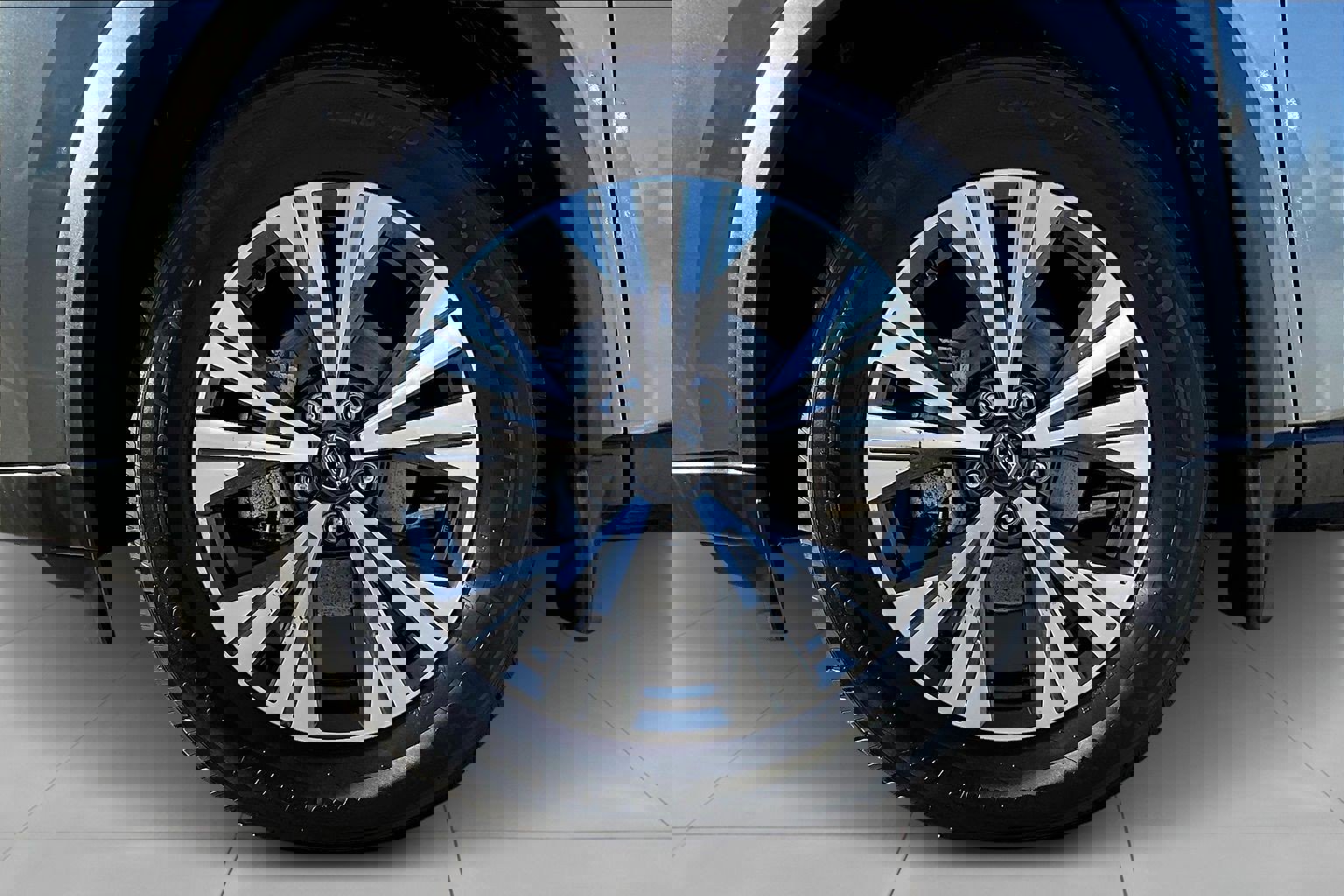 Used 2023 Nissan Rogue SV image 37