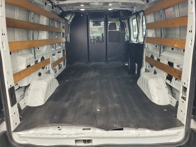 Certified 2018 Ford Transit 250 130 Low Roof w/ Exterior Upgrade Package RWD image 10
