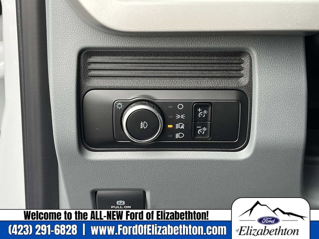 New 2025 Ford F450 XL w/ XL Chrome Package image 19