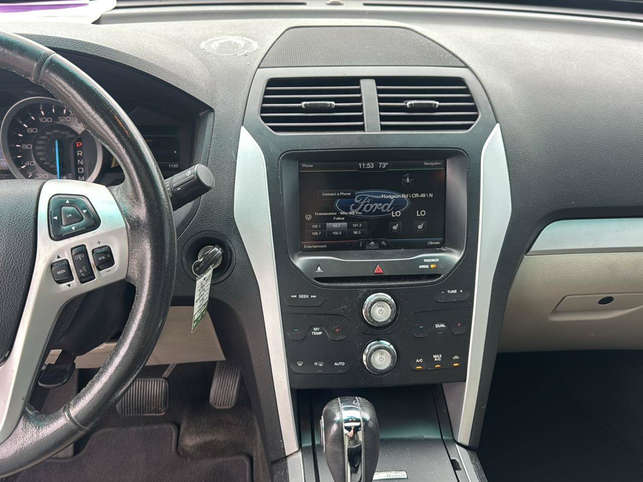 Used 2015 Ford Explorer XLT w/ Equipment Group 202A AWD/4WD image 10