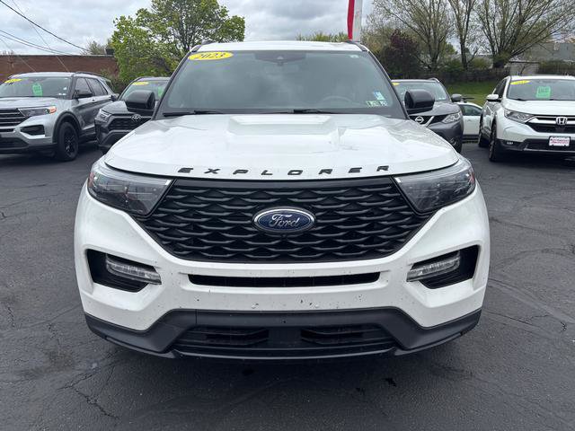 Used 2023 Ford Explorer ST-Line w/ Class IV Trailer Tow Package AWD/4WD image 2