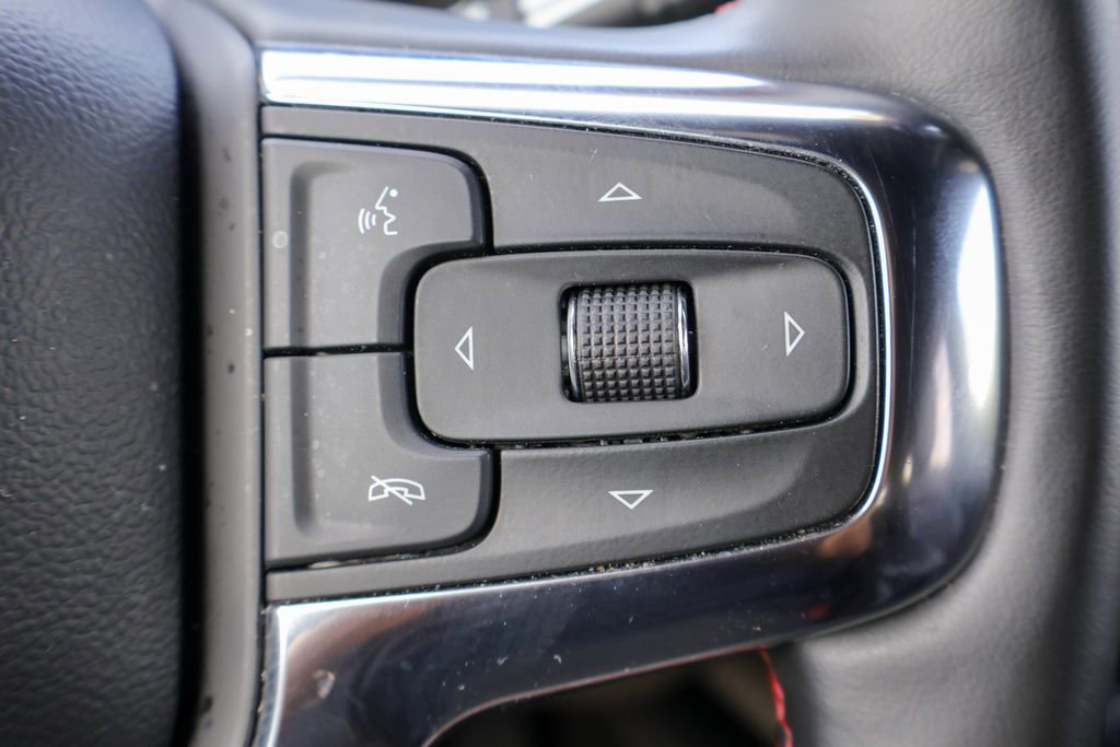 Used 2025 Chevrolet Blazer RS FWD image 13