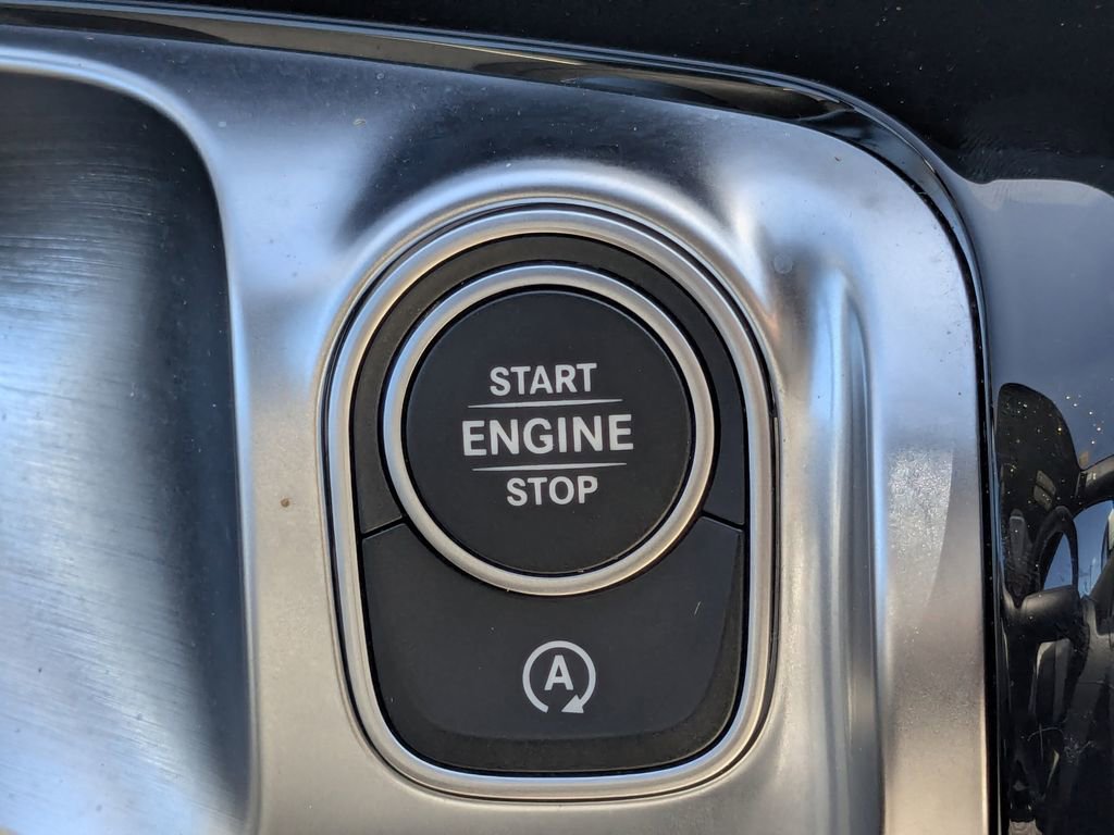 Certified 2025 Mercedes-Benz GLB 250 image 15