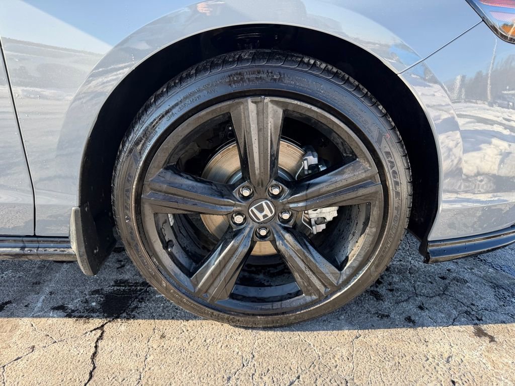 Used 2025 Honda Accord Sport image 12