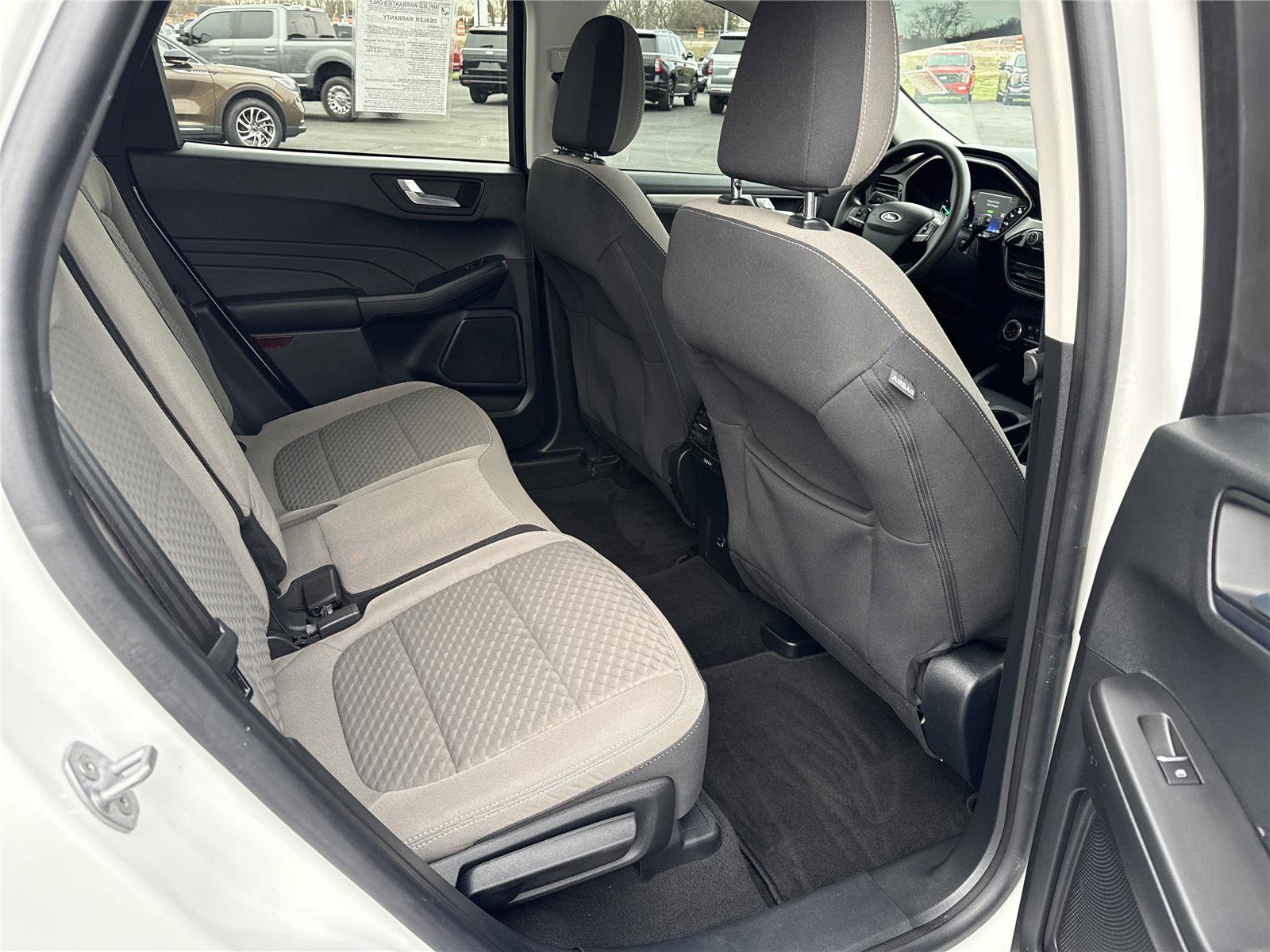 Used 2021 Ford Escape SE image 26