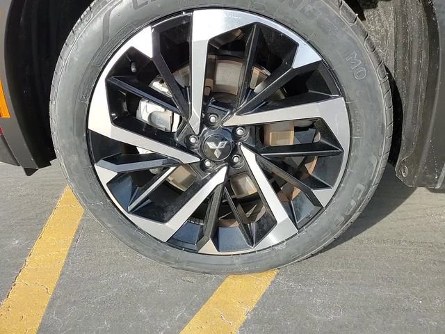 Used 2024 Mitsubishi Outlander SE image 8