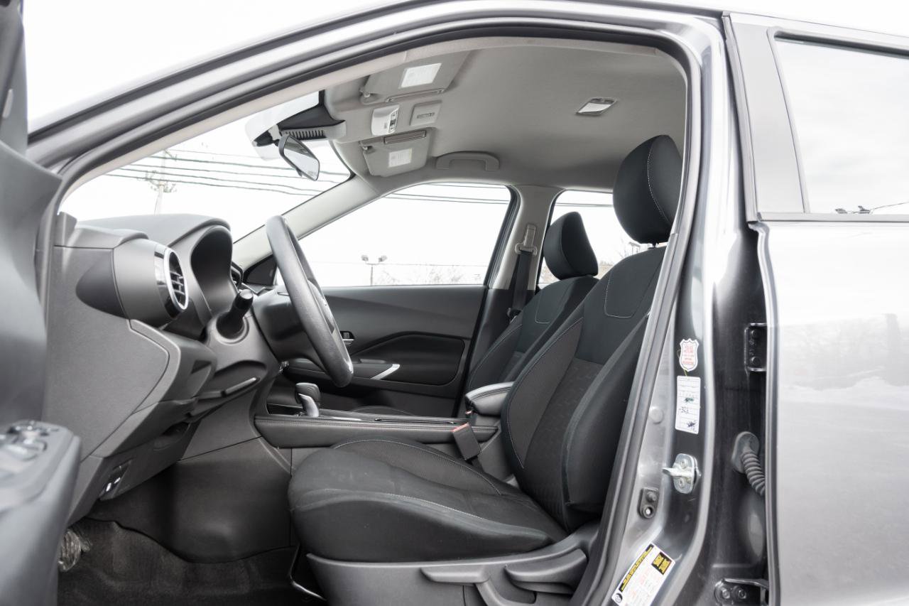 Used 2024 Nissan Kicks SV FWD image 13