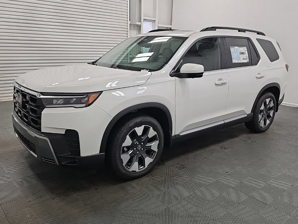 New 2026 Honda Pilot Touring image 4
