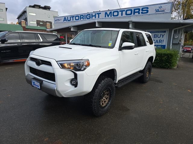 Used 2022 Toyota 4Runner TRD Off-Road image 1