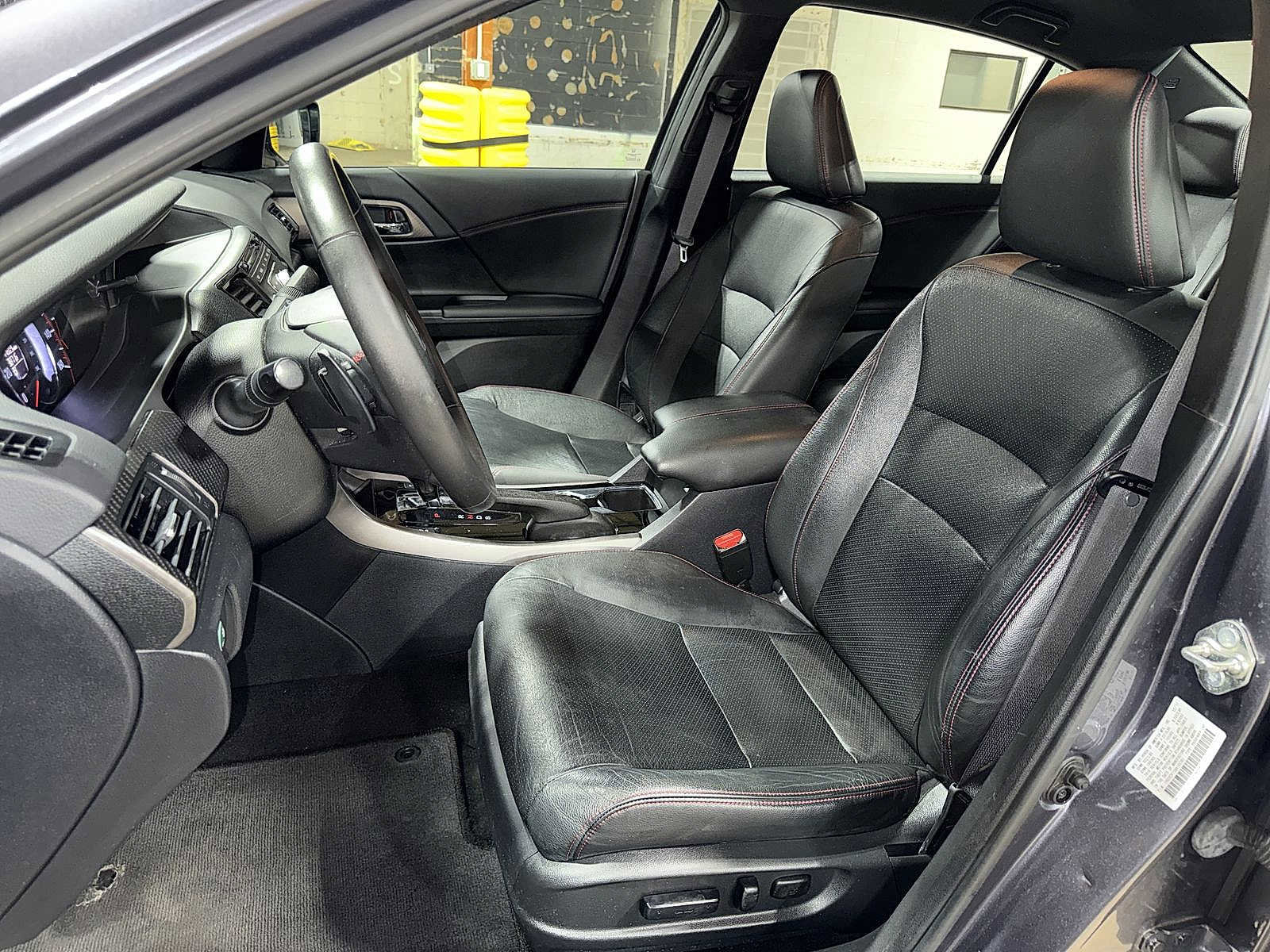 Used 2017 Honda Accord Sport Special Edition image 14