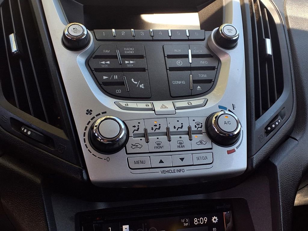 Used 2015 Chevrolet Equinox LS FWD image 11