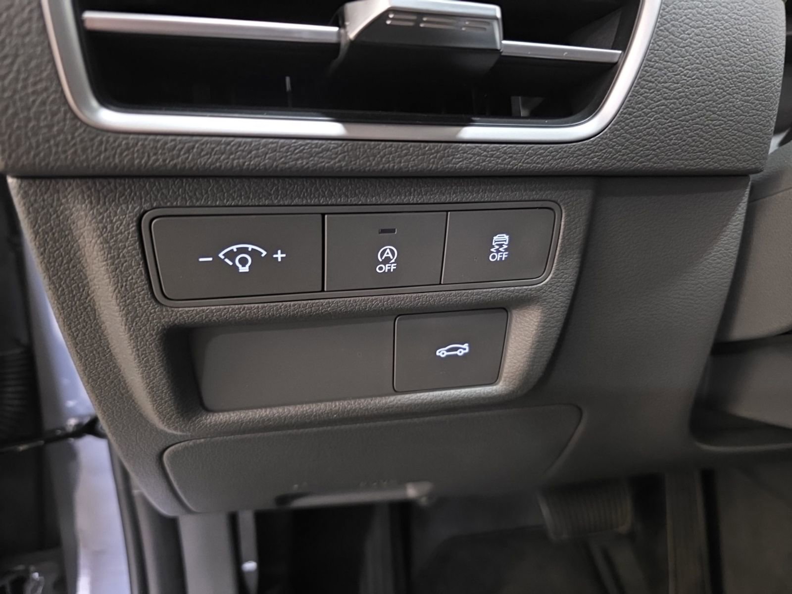 Certified 2025 Hyundai Sonata SE image 12