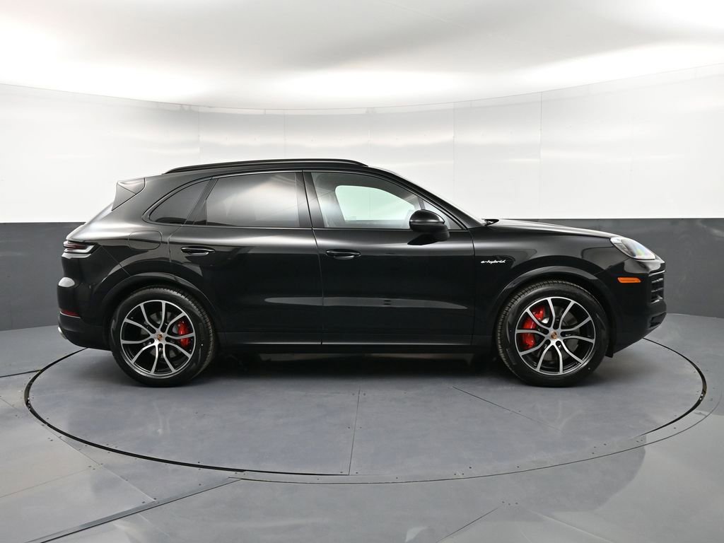 New 2026 Porsche Cayenne S image 9