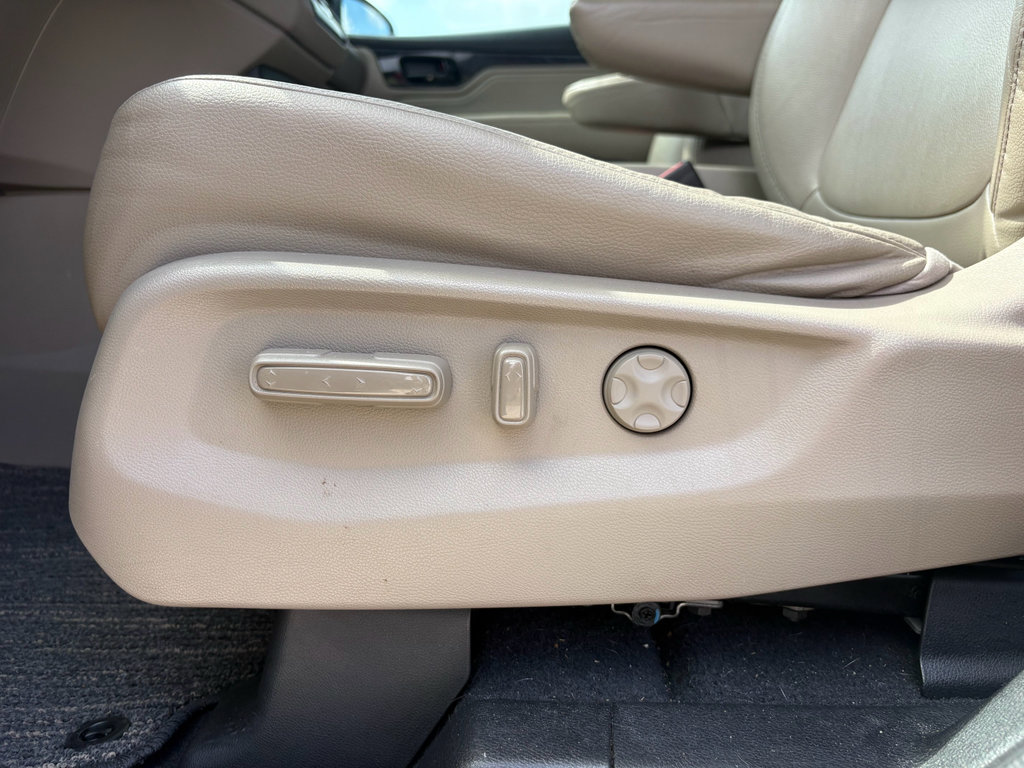 Certified 2022 Honda Odyssey Touring image 13