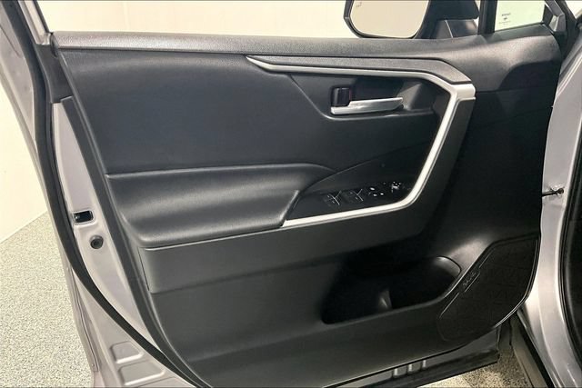 Used 2022 Toyota RAV4 XLE w/ Convenience Package AWD/4WD image 26